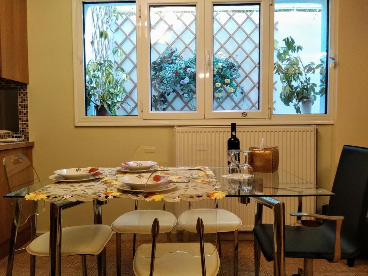 Wonderful Playroom Apartment Athen Exterior foto
